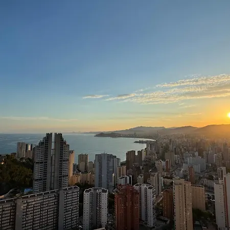 Skyline 27 Benidorm Apartamento *